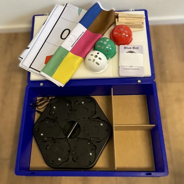 Education Koffer mit Zubehör für 6 Blue-Bot`s