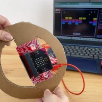 Makey Makey Code-a-Key Backpack – Programmierbare Erweiterung für micro:bit